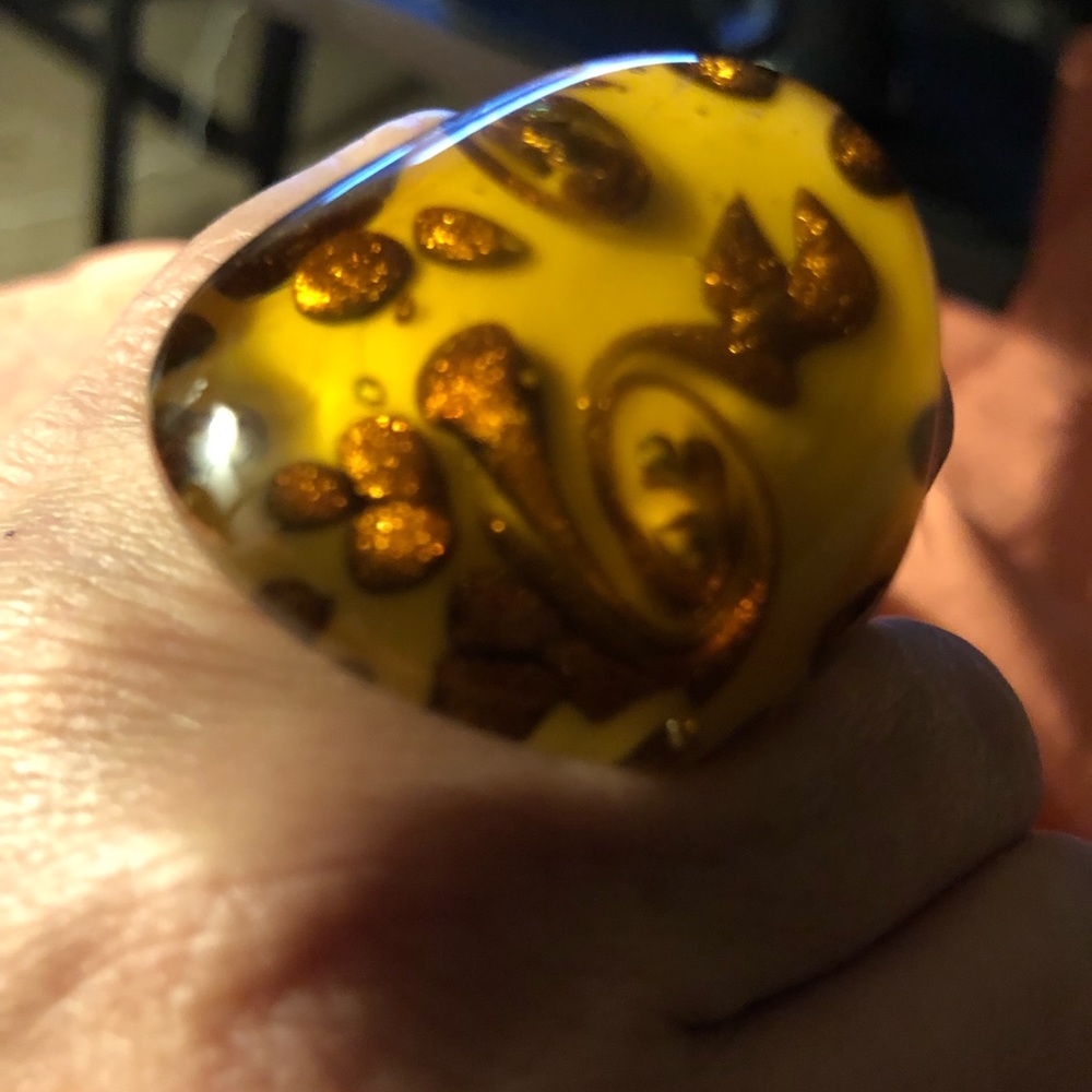 Miurano glass ring